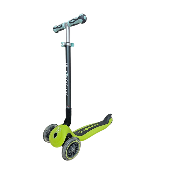 Уценка! Самокат с сиденьем Globber GO-UP Deluxe Lights Lime Green от 1 до 9 лет (646-106-0) 646-106-0 фото