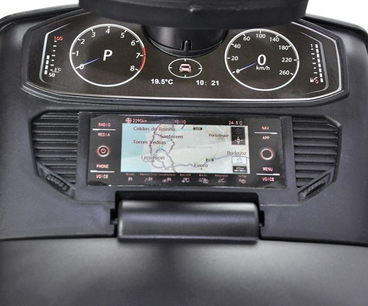Машина-каталка Milly Mally Volkswagen T-Roc Red от 1 до 3 лет (mm-3390) mm-3390 фото